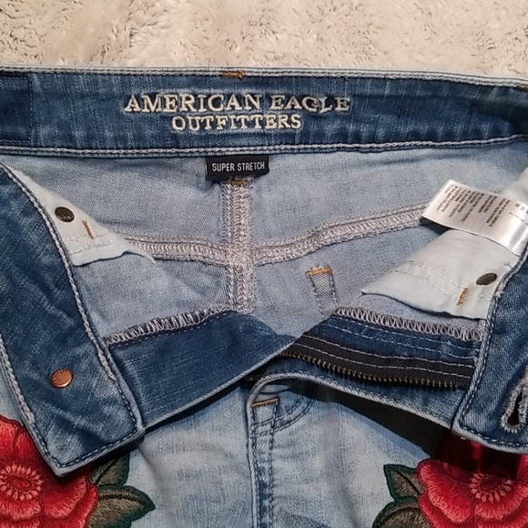 American Eagle rose jean shorts - Picture 6 of 7